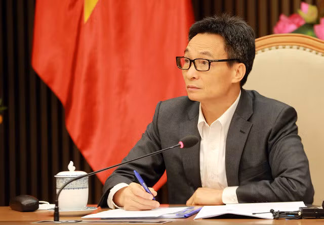 Phó Thủ tướng Vũ Đức Đam yêu cầu phải hết sức quan tâm đến trẻ em trong công tác phòng chống dịch - Ảnh: VGP/Đình Nam