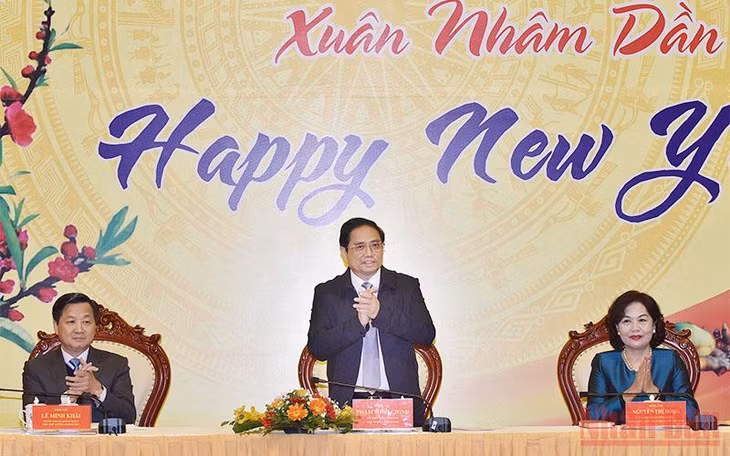 Phát biểu ý kiến, Thủ tướng Phạm Minh Chính nhấn mạnh, trong thành tựu chung của đất nước năm qua có sự đóng góp trực tiếp và quan trọng của ngành ngân hàng - một trong những ngành quan trọng, huyết mạch của nền kinh tế. (Ảnh: TRẦN HẢI)