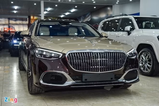 Sau phiên bản S 680 được đưa về nước đầu năm nay, Mercedes-Maybach S-Class đời mới tiếp tục được các đại lý tư nhân chào bán tới khách hàng Việt Nam với biến thể S 580.