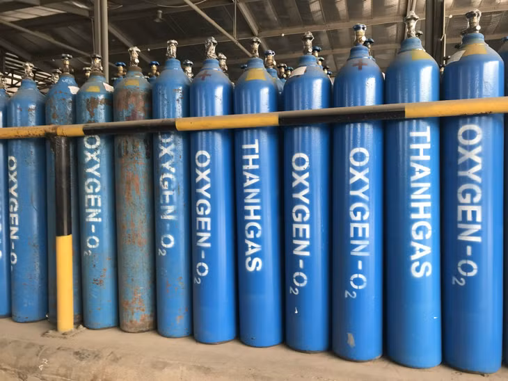Cơ sở điều trị COVID-19 và nhà cung cấp đều khẳng định đủ oxy y tế phục vụ điều trị bệnh nhân COVID-19.Ảnh: Thái Bình