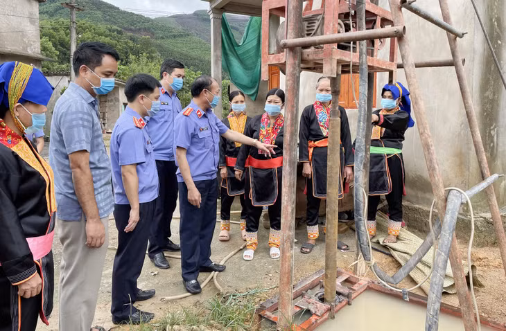 Viện KSND tỉnh hỗ trợ kinh phí xây dựng giếng khoan tại thôn Lang Cang, xã Đồn Đạc, huyện Ba Chẽ.