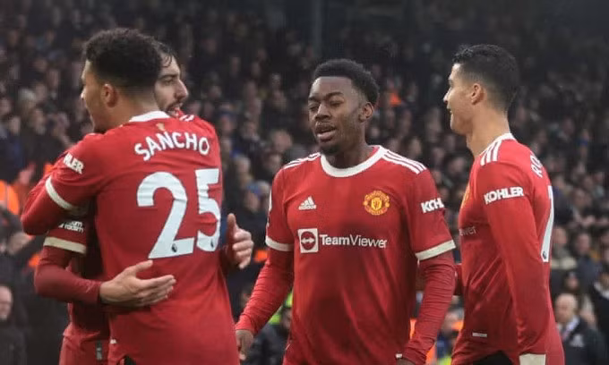 Man Utd thắng trận thứ hai liên tiếp, để giữ chắc vị trí trong top 4 Ngoại hạng Anh. Ảnh: Reuters