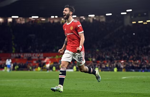 Fernandes ấn định chiến thắng 2-0 cho Man United.