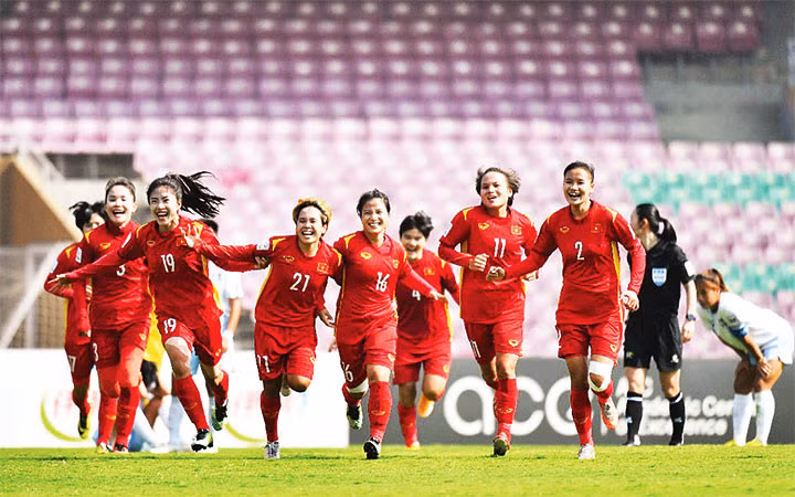 Niềm vui của các nữ cầu thủ khi giành tấm vé tham dự World Cup 2023. (Ảnh: AFC)