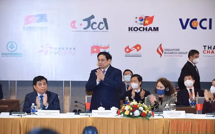 Thủ tướng Phạm Minh Chính dự Phiên cấp cao Diễn đàn Doanh nghiệp Việt Nam thường niên.