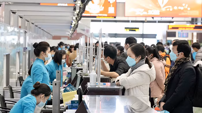 Cảng hàng không linh hoạt bố trí quầy thủ tục tạo thuận lợi cho các hãng làm thủ tục check-in.
