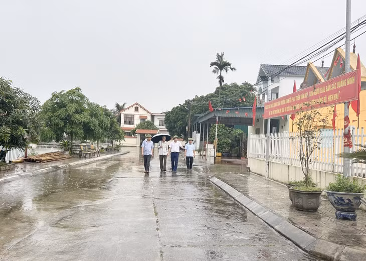 Tuyến đường trục chính vào khu Bình Lục Hạ (phường Hồng Phong, TP Đông Triều) được mở rộng nhờ sự góp sức của nhân dân trên địa bàn. Ảnh: Trúc Linh