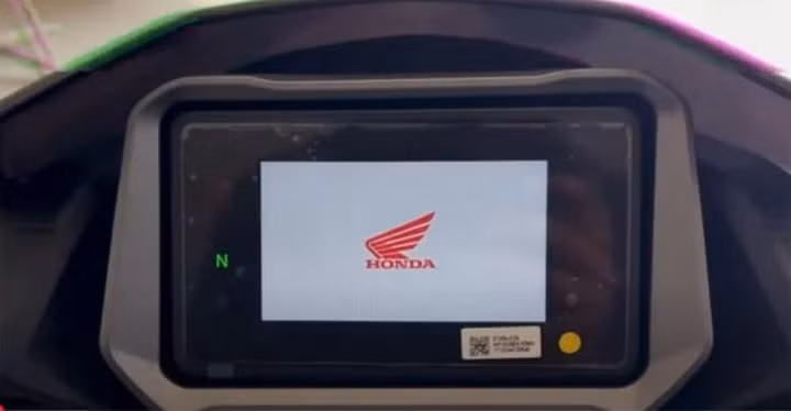 Ra mắt xe côn tay 2025 Honda Unicorn giá hơn 33 triệu đồng ảnh 2