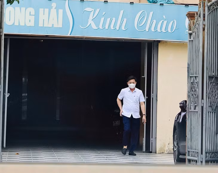 Ông Cao Xuân Ngọc, Chủ tịch UBND xã Quảng Hải bị kỷ luật vì vi phạm quy chế làm việc. Ảnh: CTV