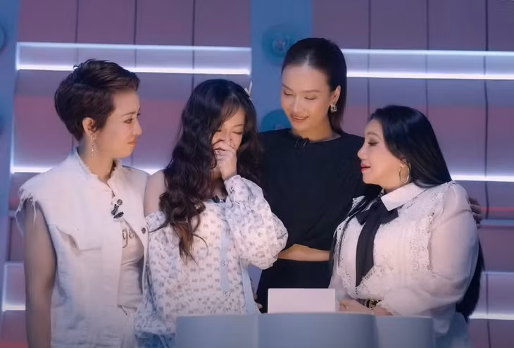 Đội Châu Tuyết Vân mất đi 3 thành viên sau vòng Công diễn 3. Ảnh: Cắt từ video
