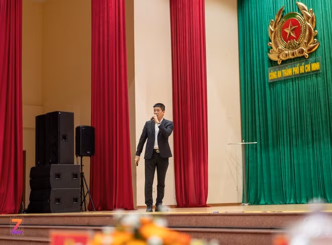 Ông Phan Đức Trung, Phó chủ tịch thường trực VBA tại tọa đàm. Ảnh: Hùng Phi.