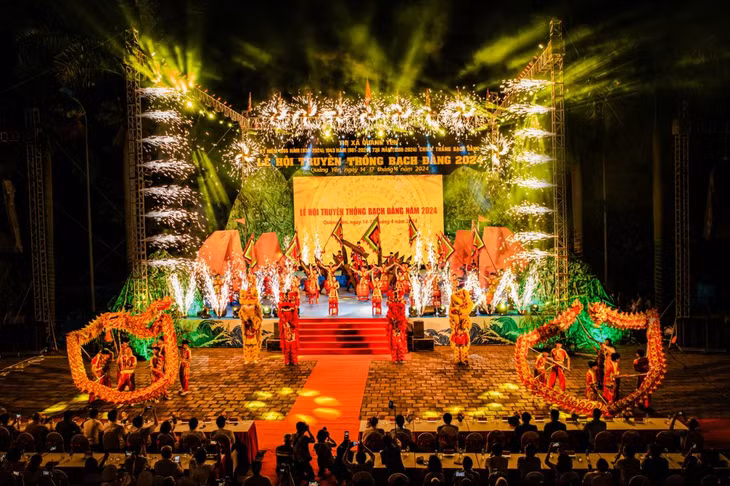 Lễ khai hội truyền thống Bạch Đằng. Ảnh: Dương Toàn (CTV).