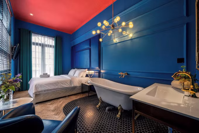 Phòng nghỉ tại một khách sạn boutique ở TP HCM. Ảnh: Hotel le Jardin Secret Saigon
