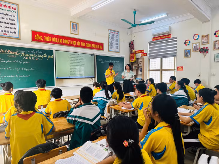 Tiết học tiếng Anh của cô giáo Nguyễn Quỳnh Hương, Trường THCS Thống Nhất (TP Cẩm Phả).