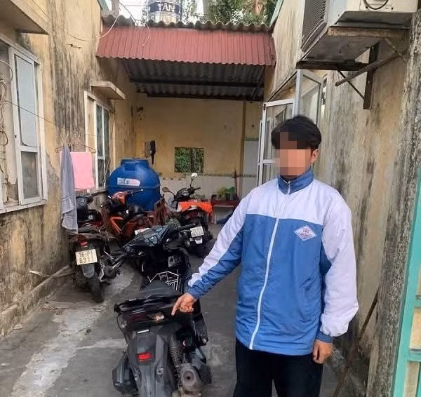 Đối tượng và tang vật. Ảnh: Công an TP Hải Phòng