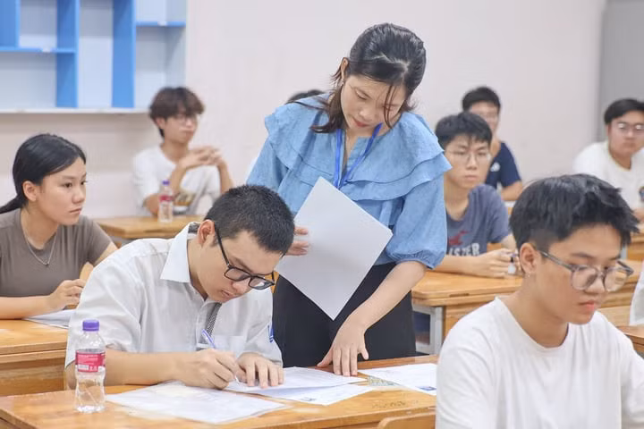 Bộ GD&amp;ĐT vừa ban hành quy chế thi tốt nghiệp THPT từ 2025. (Ảnh minh hoạ)