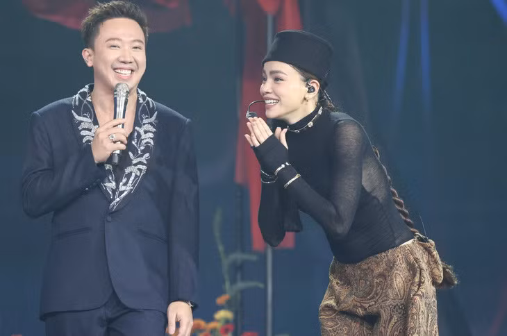 Hồ Ngọc Hà mang Cây đèn thần đến Our song - Ảnh chụp màn hình