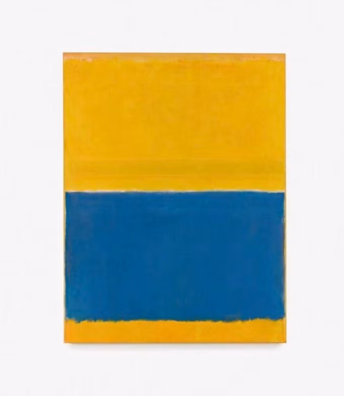 Tranh hai vệt màu có tên Untitled (Yellow and Blue) của Mark Rothko xếp thứ chín với 252,5 triệu HKD (32,47 triệu USD) - giá được chốt tại phiên của Sotheby's Hong Kong giữa tháng 11. Họa sĩ vẽ bức họa năm 1954, khi ở đỉnh cao sự nghiệp. Theo Sotheby's, hai gam màu vừa riêng biệt lại đan xen, khiến người xem liên tưởng đại dương xanh đang đổ ào vào cánh đồng vàng bao quanh. Mark Rothko (1903-1970), nổi tiếng với phong cách nghệ thuật color field (tranh tường màu). Tranh của ông gồm những mảng màu loang hình chữ nhật xếp chồng lên, không đều nhau. Thông tin của Arthive cho biết Rothko mất nhiều kỹ thuật để tạo ra sản phẩm, không đơn giản chỉ là ''vài vệt màu''. Các tranh của Rothko tăng giá trong nhiều thập niên sau khi ông tự sát.