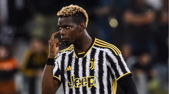 Pogba chơi cho Juventus vào tháng 8/2023, trước khi bị cấm thi đấu do dính doping. Ảnh: AP