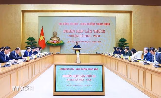 Thủ tướng Phạm Minh Chính chủ trì Phiên họp lần thứ 10 Hội đồng Thi đua-Khen thưởng Trung ương. (Ảnh: Dương Giang/TTXVN)