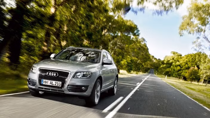 Audi Q5 sản xuất từ năm 2009-2012 được triệu hồi để khắc phục lỗi túi khí Takata.