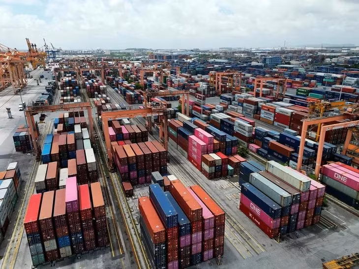 Kho bãi chứa container tại cảng Tân Vũ. (Ảnh: Tuấn Anh/TTXVN)