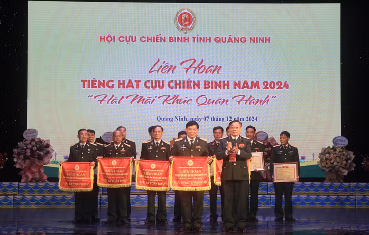 Hội Cựu chiến binh thành phố Hạ Long đạt giải nhất toàn đoàn.