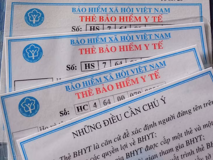 Thành viên hộ gia đình quy định cùng tham gia BHYT theo hình thức hộ gia đình trong năm tài chính thì được giảm trừ mức đóng...