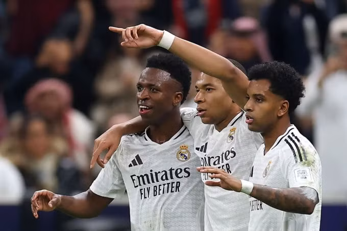 Vinicius, Kylian Mbappe, Rodrygo (từ trái qua phải) cùng ghi bàn trong trận chung kết Cup Liên lục địa. Ảnh: Real Madrid FC
