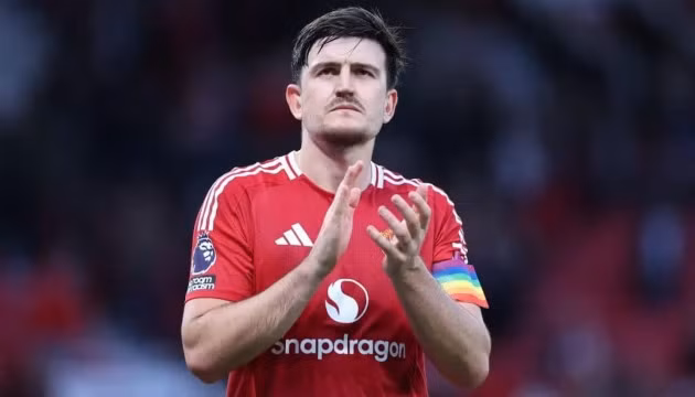 Harry Maguire khiến Manchester United rơi vào tình thế khó khăn.