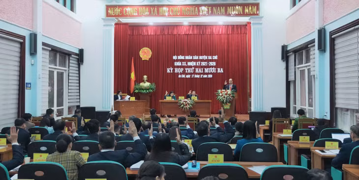 Quang cảnh kỳ họp.