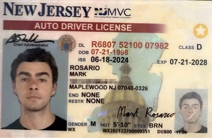 Bằng lái xe giả của Luigi Mangione, sử dụng tên Mark Rosario. Ảnh: NYPD