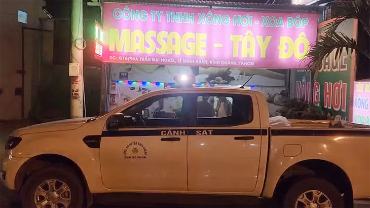 Một trong 3 cơ sở massage biến tướng do Dung làm chủ. Ảnh: Công an cung cấp