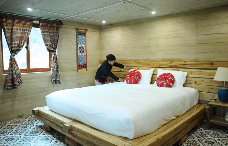 Phòng nghỉ tại homestay Hương Hồi Quế được thiết kế hiện đại, đầy đủ tiện nghi.