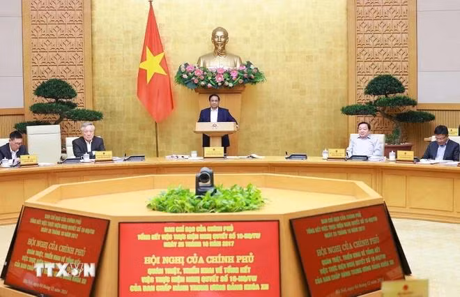 Hội nghị của Chính phủ quán triệt, triển khai Tổng kết việc thực hiện Nghị quyết số 18-NQ/TW. (Ảnh: Dương Giang/TTXVN)