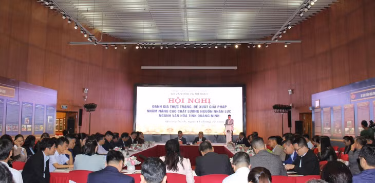 Quang cảnh hội nghị.