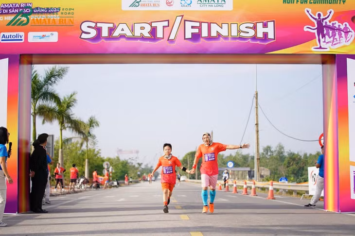 Vận động viên nhí chinh phục cự li 10km.