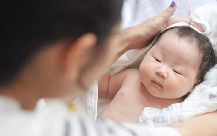 Bộ Y tế đề xuất không xử lý kỷ luật đối với đảng viên sinh con thứ 3.