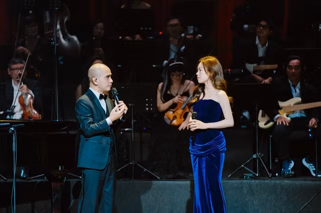 Thùy Dung ấn tượng trên sân khấu "Musique De Salon" với chủ đề "Ly rượu mừng"