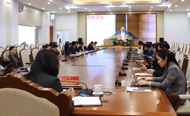 Thủ tướng Chính phủ Phạm Minh Chính phát biểu chỉ đạo tại hội nghị.