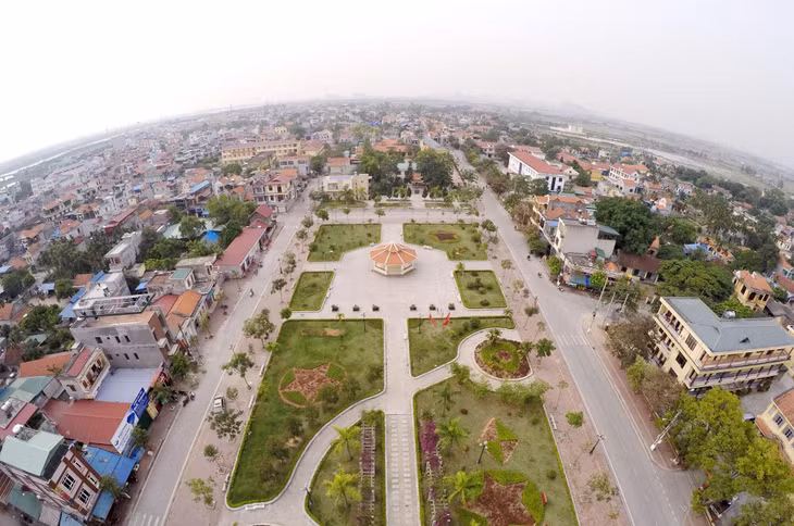 Thị xã Quảng Yên nhìn từ trên cao. Ảnh: Khánh Giang