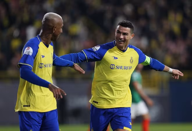 Trong ngày Ronaldo tịt ngòi, Al Nassr vẫn giành chiến thắng nhờ pha lập công duy nhất của tiền vệ tấn công Aderson Talisca. Phút 31, Ronaldo bật cao nhưng không thể đón pha treo bóng từ cánh trái của Al Sulaiheem. Tuy nhiên, Talisca đã có mặt đúng lúc để đánh đầu tung lưới Al Ettifaq.