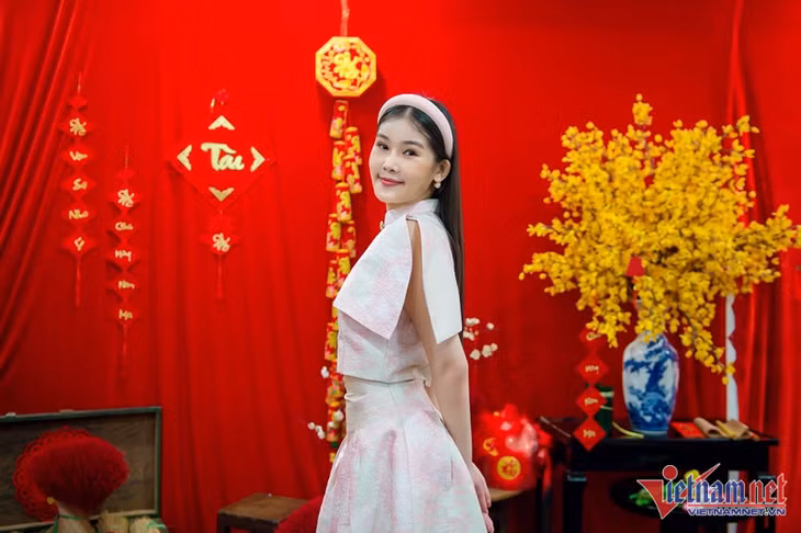 Ngân Anh được ba mẹ chồng yêu thương, chiều chuộng.