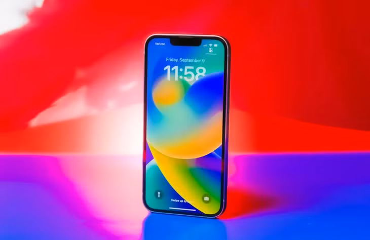 Có thể dễ dàng tắt tính năng iPhone tự động làm mờ màn hình. Ảnh: CNET