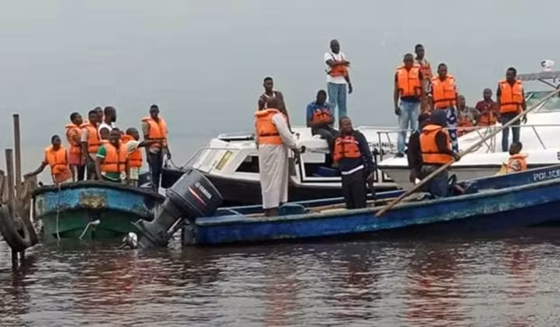 Nigeria: Dam tau tren song khien 20 nguoi thiet mang va mat tich hinh anh 1