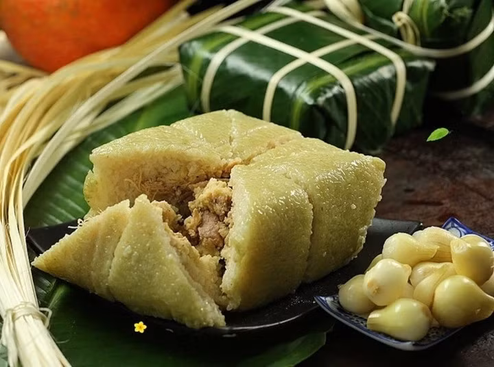 Bánh chưng là món ăn phổ biến và không thể thiếu trong ngày Tết nhưng cũng là một trong các món dễ bị thừa nhất.