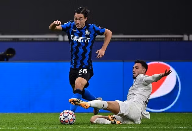 Darmian vẫn chơi ấn tượng dù đã bước sang tuổi 33.