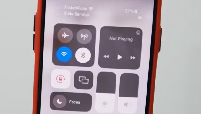 Đến hơn 19h ngày 4/1, người dùng MobiFone ở TP HCM vẫn chưa thể truy cập mạng bình thường. Ảnh: Quế Anh