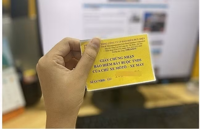 Theo Bộ Tài chính, vẫn cần thiết giữ quy định bảo hiểm bắt buộc với xe máy. Ảnh: Lan Nhi.