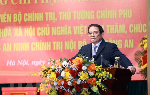 Thu tuong kiem tra, chuc Tet luc luong Cong an va Quoc phong truc Tet hinh anh 3
